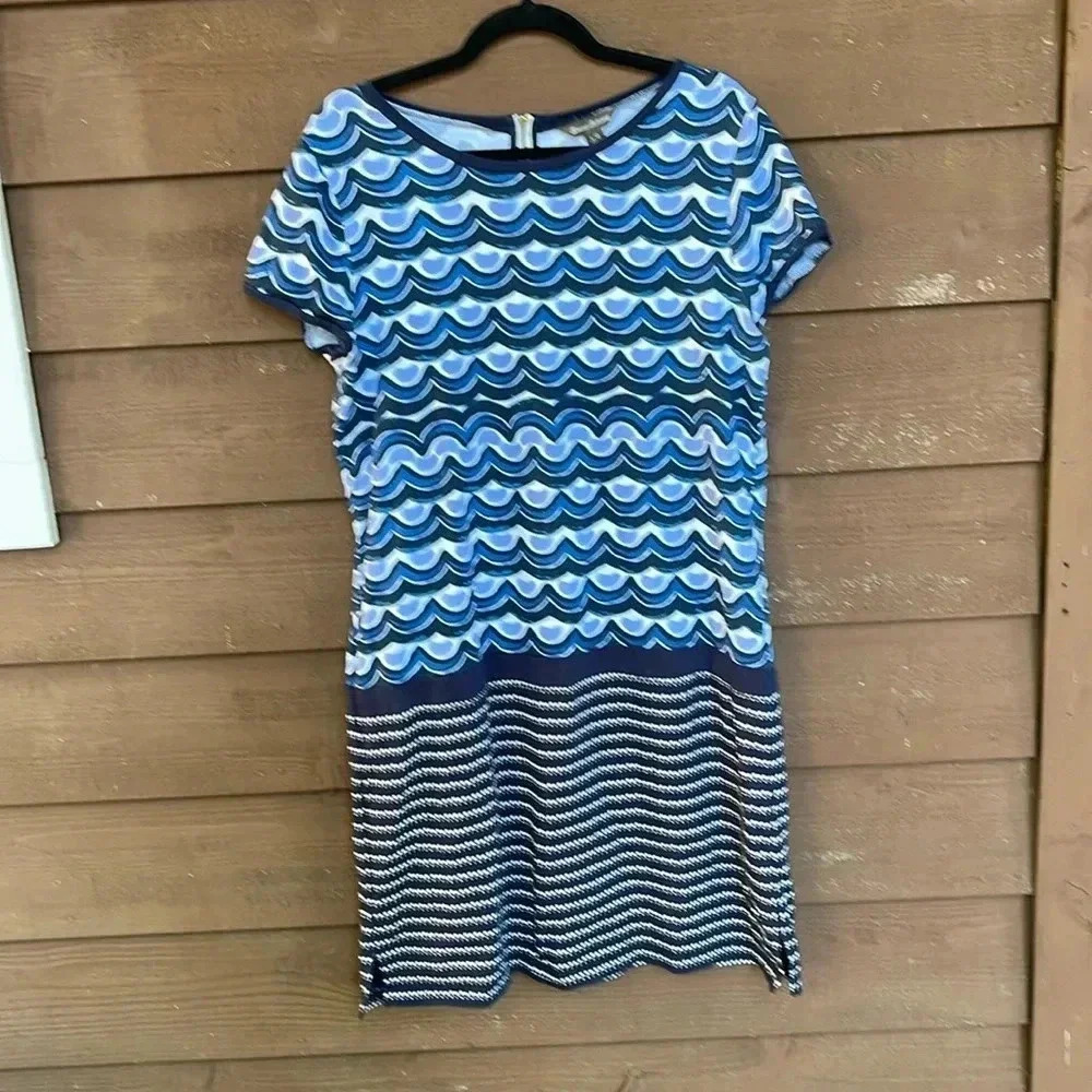 Tommy Bahama wave print drop waist stretch dress size large